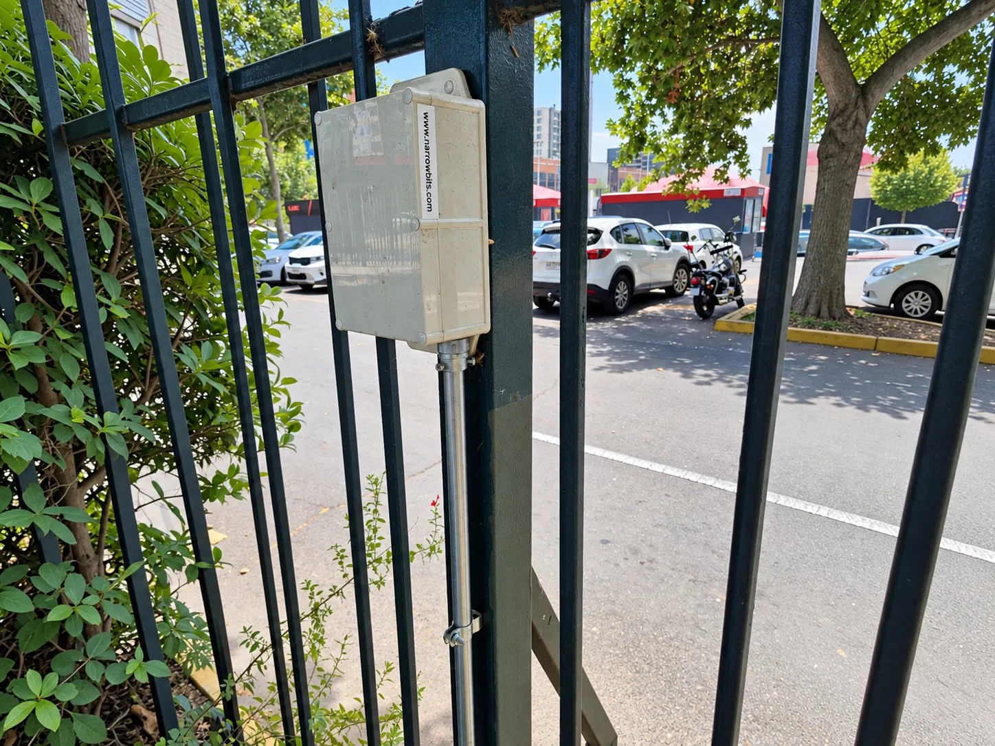 Parque inteligente: sensor instalado en reja